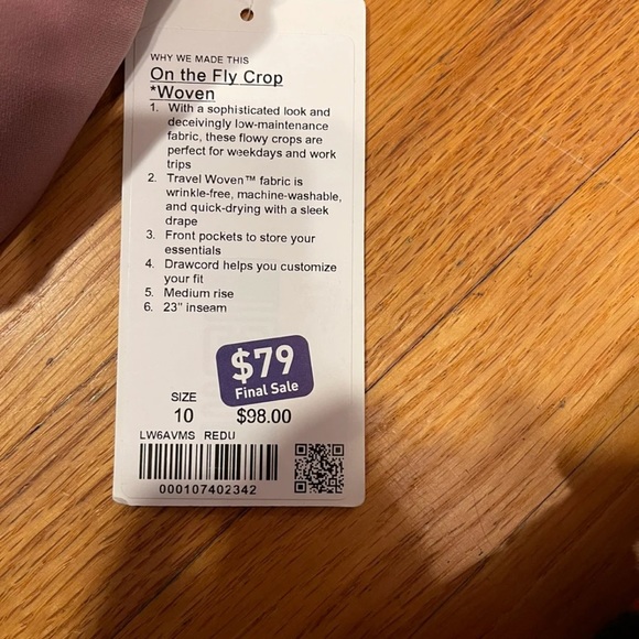 Lululemon On The Fly Crop *Woven - Picture 2 of 2